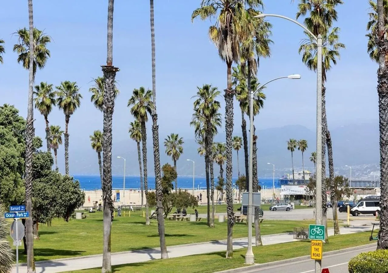 Ocean Park Blv Four Bedrooms Apartment Los Angeles Holiday home